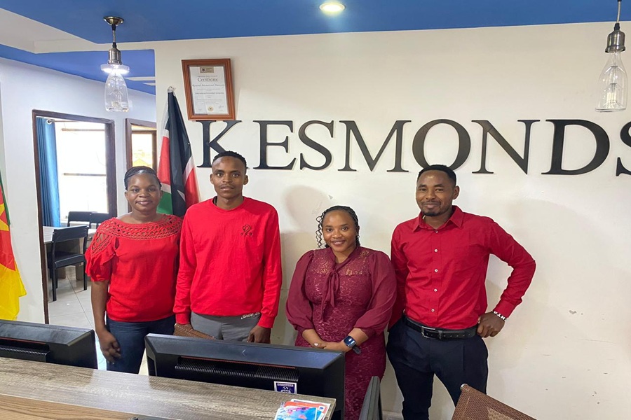 26 02 13 at 21.37.30